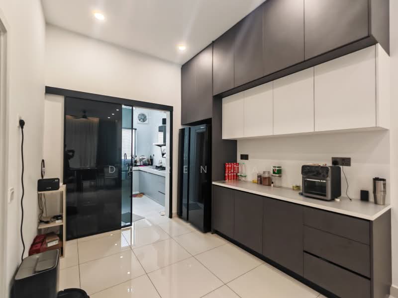 2-storey Terraced House for Sale in Tamansari (Rawang) - Darren Tan - Kitchen - PropertyGuru.com.my