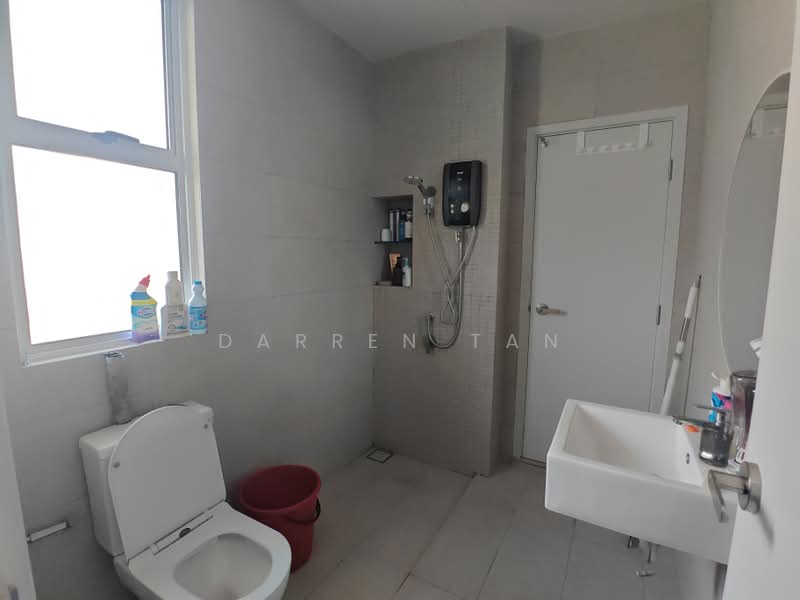 2-storey Terraced House for Sale in Tamansari (Rawang) - Darren Tan - Bathroom - PropertyGuru.com.my