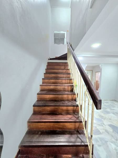 2-storey Terraced House for Sale in Taman Kosas (Ampang) - Azli Ibrahim - Interior - PropertyGuru.com.my