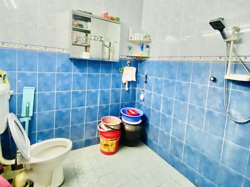 Rumah Teres 1 Tingkat untuk Dijual di Jelutong (Penang) - KV LOO - Bathroom - PropertyGuru.com.my
