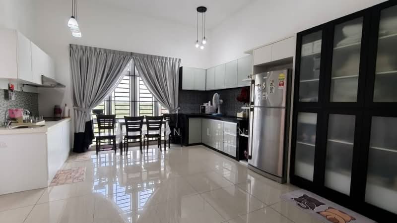 For Sale - Manhattan