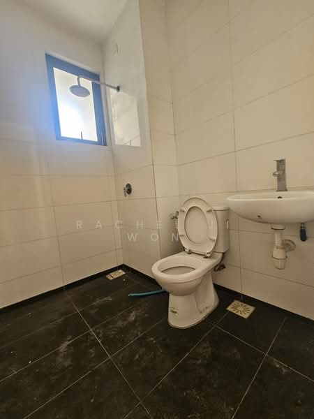 3-storey Terraced House for Sale in Mutiara Heights (Kajang) - Rachel Ji Won - Bathroom - PropertyGuru.com.my