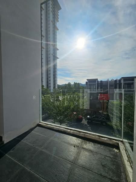 3-storey Terraced House for Sale in Mutiara Heights (Kajang) - Rachel Ji Won - Balcony - PropertyGuru.com.my