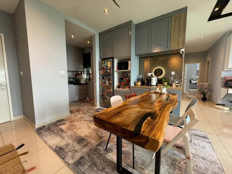 Condominium for Rent at Skyvilla @ D'Island - Roseabelle Low - Kitchen - PropertyGuru.com.my