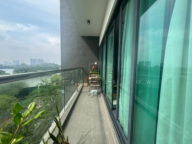Condominium for Rent at Skyvilla @ D'Island - Roseabelle Low - Balcony - PropertyGuru.com.my
