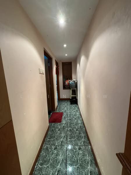 Flat for Sale at Jentayu - Li Lian Chew - Corridor - PropertyGuru.com.my