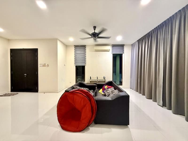 Rumah Berkembar untuk Disewa di (Penang) - Gan Chun Kai - Living Room - PropertyGuru.com.my