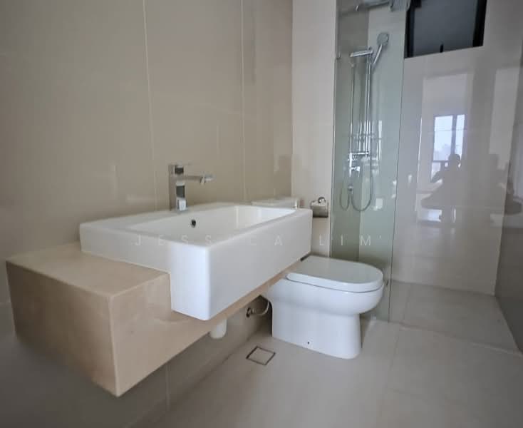 Service Residence for Sale at United Point (Residensi Berpadu) - Jessica Lim - Bathroom - PropertyGuru.com.my
