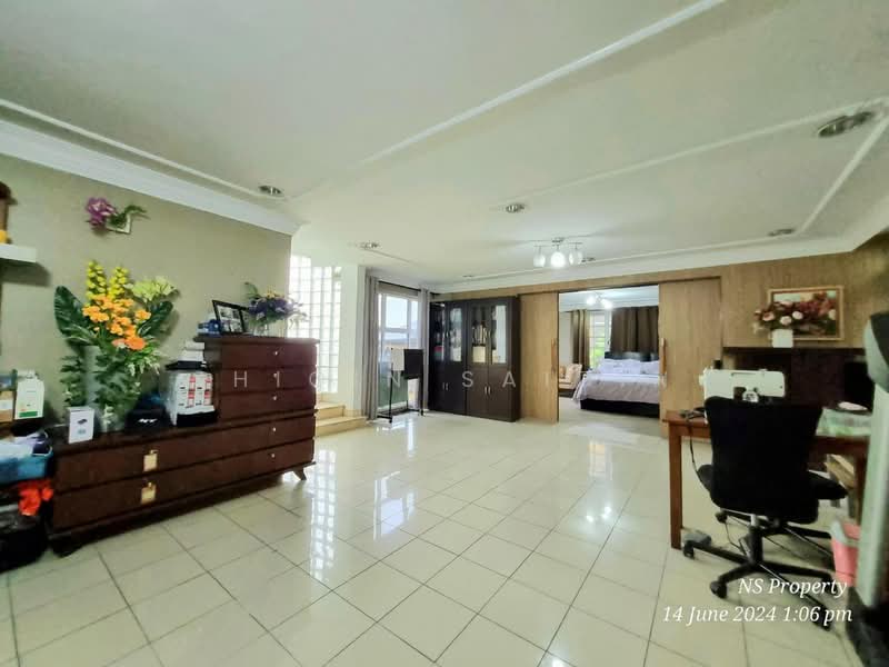 Rumah Banglo untuk Dijual di Seksyen 9 (Shah Alam) - Shiqin Saidin - Living Room - PropertyGuru.com.my