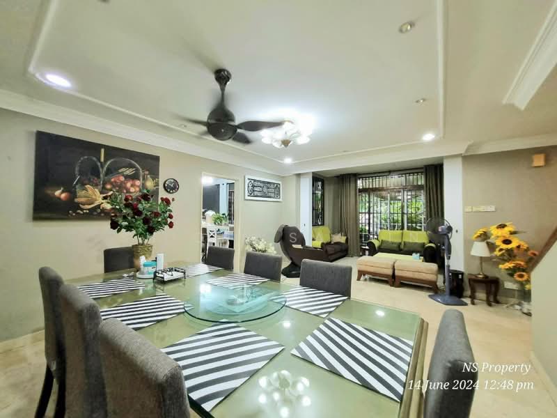 Rumah Banglo untuk Dijual di Seksyen 9 (Shah Alam) - Shiqin Saidin - Dining Room - PropertyGuru.com.my