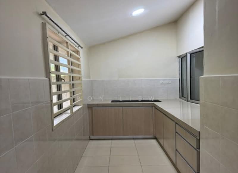 Semi-Detached House for Sale in Bandar Baru Salak Tinggi (Sepang) - Ron Liew - Kitchen - PropertyGuru.com.my