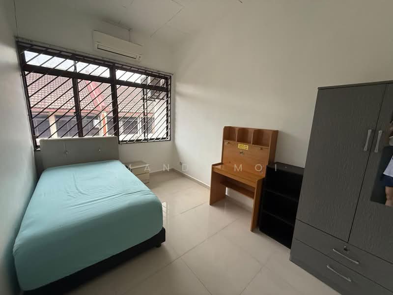 2-storey Terraced House for Rent in Taman Bukit Mewah (Tampoi) - Amanda Moi - Bedroom - PropertyGuru.com.my
