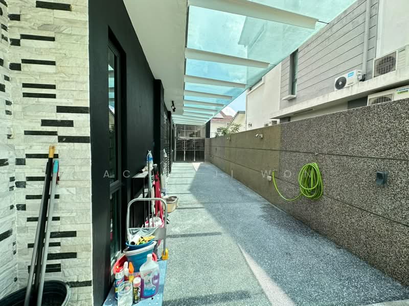 Semi-Detached House for Sale in Taman Saujana Suria (Kajang) - Rachel Ji Won - Exterior - PropertyGuru.com.my