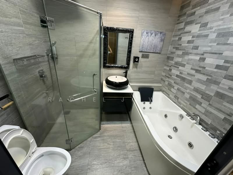 Semi-Detached House for Sale in Taman Saujana Suria (Kajang) - Rachel Ji Won - Bathroom - PropertyGuru.com.my