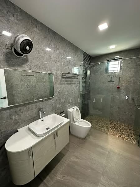 Semi-Detached House for Sale in Taman Saujana Suria (Kajang) - Rachel Ji Won - Bathroom - PropertyGuru.com.my
