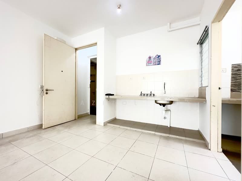 Apartment for Sale at Pangsapuri Seri Mutiara - Azizol . - Kitchen - PropertyGuru.com.my
