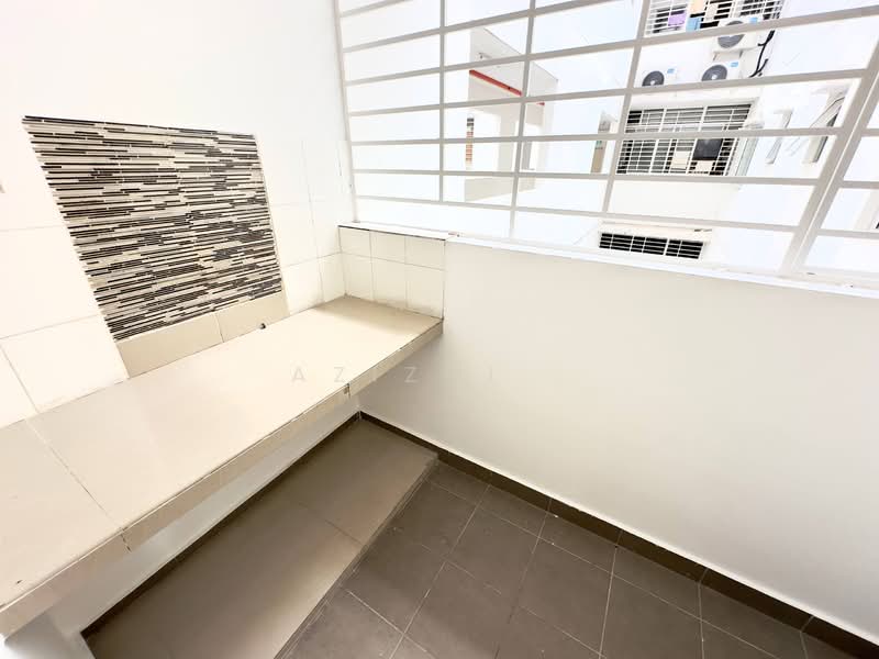 Apartment for Sale at Pangsapuri Seri Mutiara - Azizol . - wet & Laundry Area - PropertyGuru.com.my