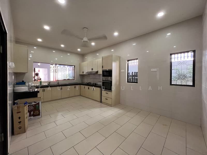 Bungalow for Sale in Ampang Hilir (Ampang) - Fauzi Abdullah - Kitchen - PropertyGuru.com.my