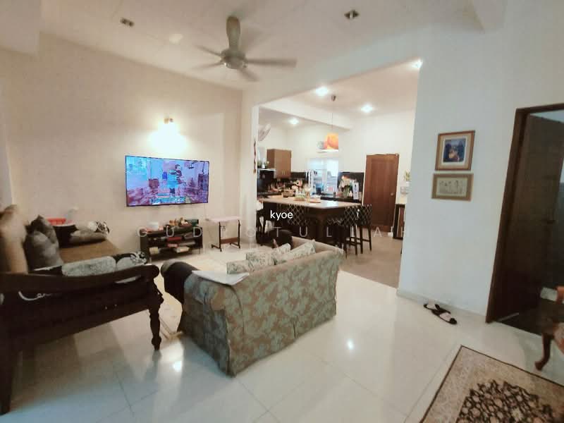 Rumah Teres 2 Tingkat untuk Dijual di Taman Melawati (Ulu Kelang) - Gudrotullah Ikhwan - Living Room - PropertyGuru.com.my