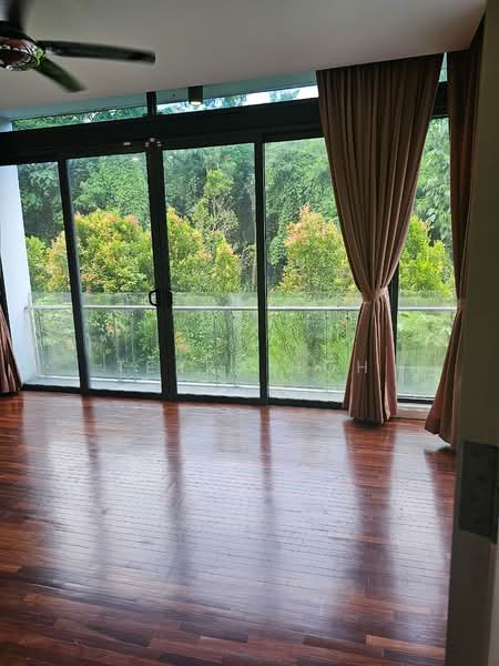 3-storey Terraced House for Sale in Taman Tasik Damai (Sungai Besi) - Terry Hoh - Balcony - PropertyGuru.com.my