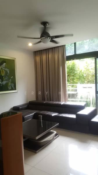 3-storey Terraced House for Sale in Taman Tasik Damai (Sungai Besi) - Terry Hoh - Living Room - PropertyGuru.com.my