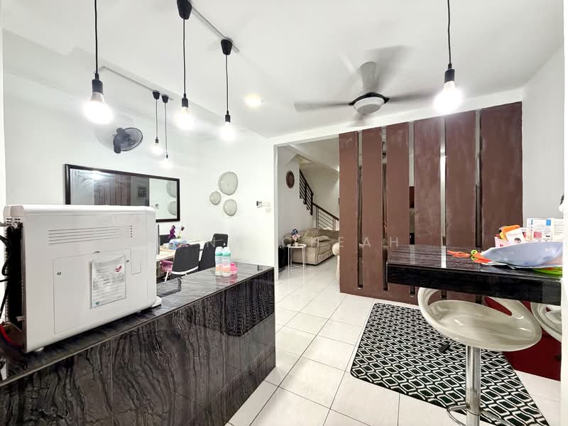 2-storey Terraced House for Sale in Taman Desiran Bayu (Puchong) - Nana Cheah - Interior - PropertyGuru.com.my