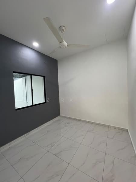 1-storey Terraced House for Sale in Taman Saleng Jaya (Kulai) - Zira . - Interior - PropertyGuru.com.my
