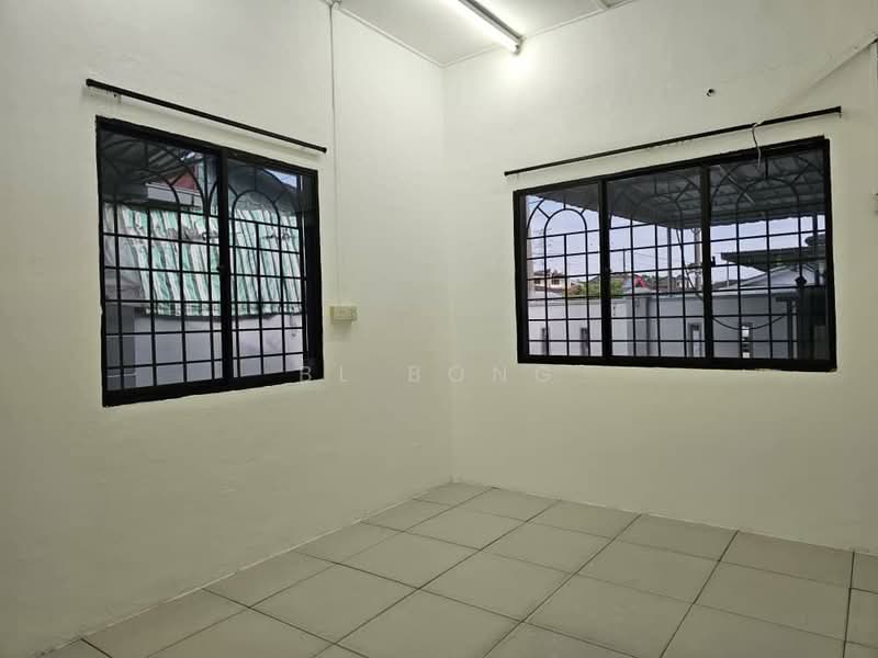 Rumah Teres 1 Tingkat untuk Dijual di Taman Malim Jaya (Bachang) - BL Bong - Interior - PropertyGuru.com.my