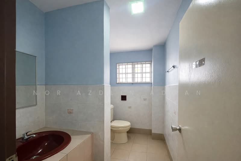 2-storey Terraced House for Sale in Saujana Impian (Kajang) - Nor Azdlin Adnan - Bathroom - PropertyGuru.com.my