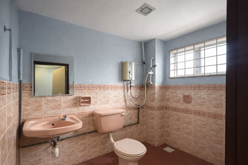 2-storey Terraced House for Sale in Saujana Impian (Kajang) - Nor Azdlin Adnan - Bathroom - PropertyGuru.com.my