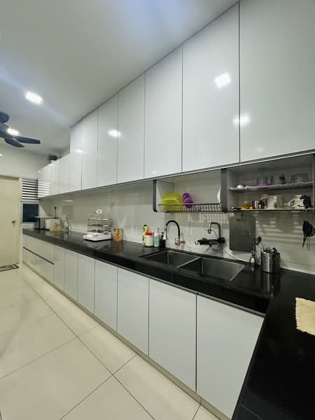 Cluster House for Sale in Bandar Parklands (Klang) - June Ng - Kitchen - PropertyGuru.com.my