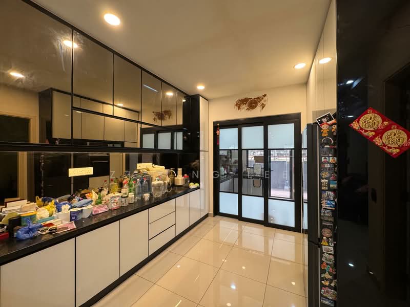 2-storey Terraced House for Rent in Bandar Rimbayu (Telok Panglima Garang) - Zi Ying Lee - Kitchen - PropertyGuru.com.my