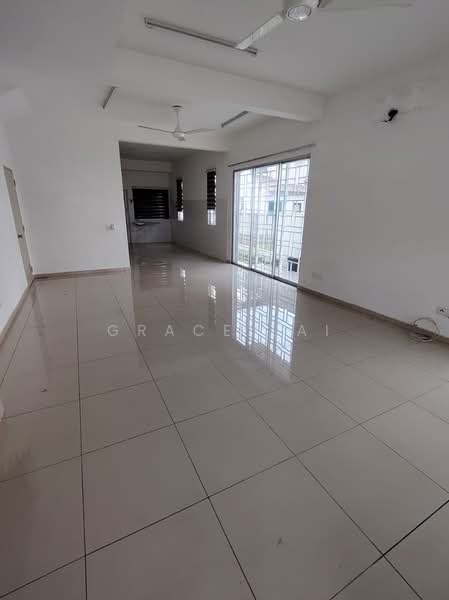 2-storey Terraced House for Rent in Kota Kemuning (Shah Alam) - Grace Lai - Living Room - PropertyGuru.com.my