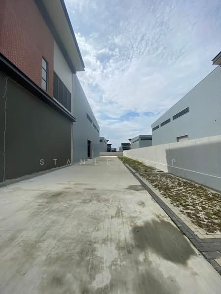 Kilang untuk Disewa di Sungai Buloh (Selangor) - Stanley Yap - Exterior - PropertyGuru.com.my