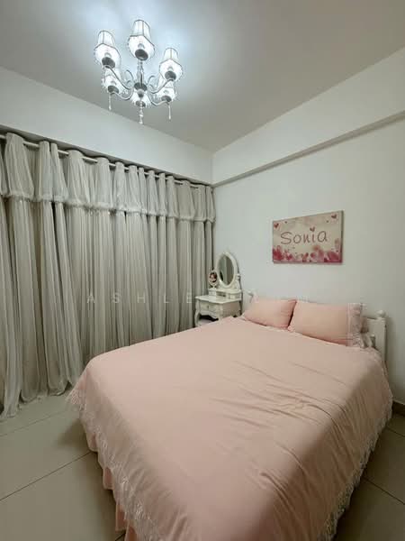 Tropicana Bay Residences - 4