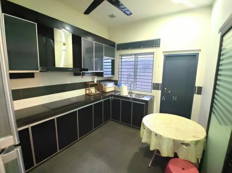 Semi-Detached House for Sale in Nusa Duta (Iskandar Puteri (Nusajaya)) - Ong Lih Shyan - Kitchen - PropertyGuru.com.my