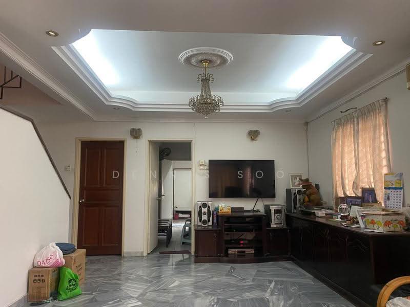 Rumah Teres 2-Tingkat untuk Dijual di Bandar Utama (Selangor) - Dennis Soo - Living Room - PropertyGuru.com.my