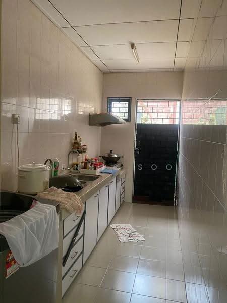 Rumah Teres 2-Tingkat untuk Dijual di Bandar Utama (Selangor) - Dennis Soo - Kitchen - PropertyGuru.com.my
