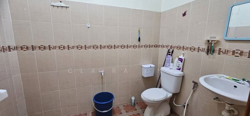 Rumah Teres 2 Tingkat untuk Dijual di Skudai (Johor) - Claira Ong - Bathroom - PropertyGuru.com.my