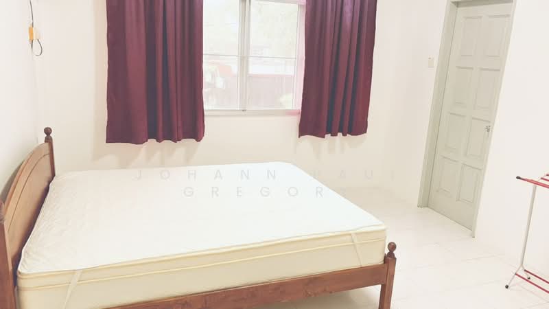 Kondominium untuk Dijual di Kondominium Sejahtera - Johann Paul Gregory - Bedroom - PropertyGuru.com.my