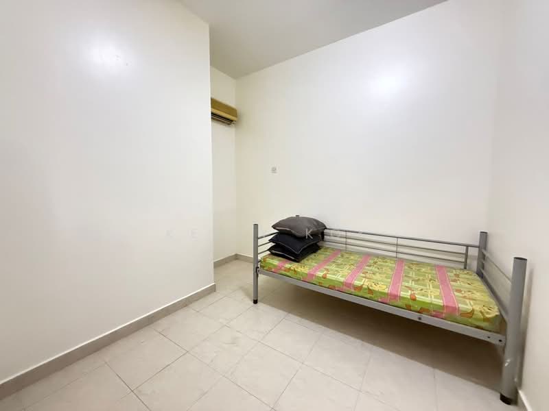 Rumah Bandar untuk Dijual di Desa Coalfields (Ijok) - Poh Kwen Kok - Bedroom - PropertyGuru.com.my