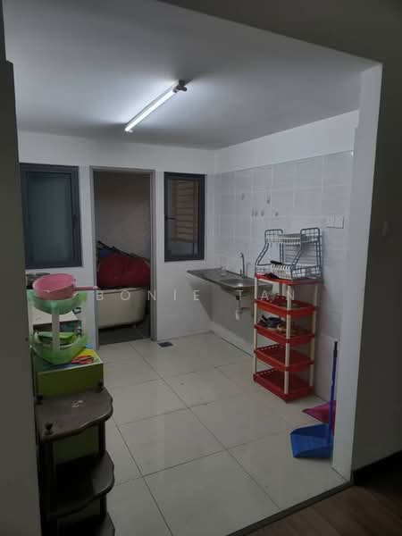Servis Apartment untuk Dijual di Silk Sky - Bonie Tan - Kitchen - PropertyGuru.com.my