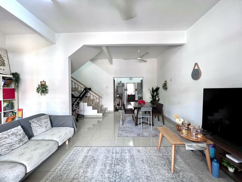 Terraced House for Sale in Sungai Buloh (Selangor) - Nurain . - Living Room - PropertyGuru.com.my