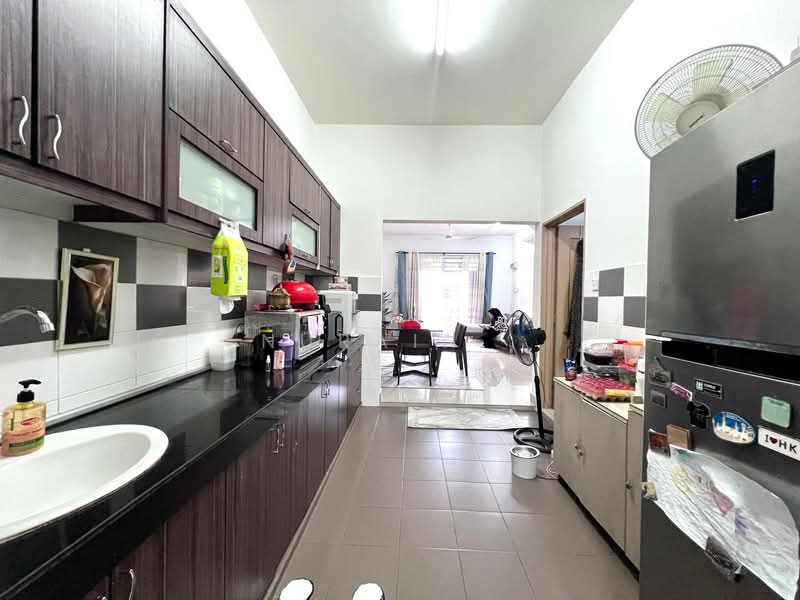 Terraced House for Sale in Sungai Buloh (Selangor) - Nurain . - Kitchen - PropertyGuru.com.my