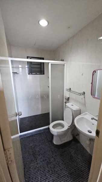 Service Residence for Sale at Connaught Avenue - Ivan Tan - Bathroom - PropertyGuru.com.my