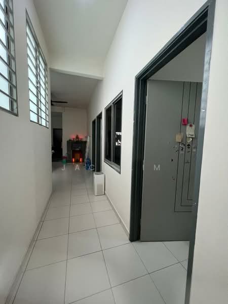 Rumah Bandar untuk Dijual di Klang (Selangor) - Jack Lim - Corridor - PropertyGuru.com.my