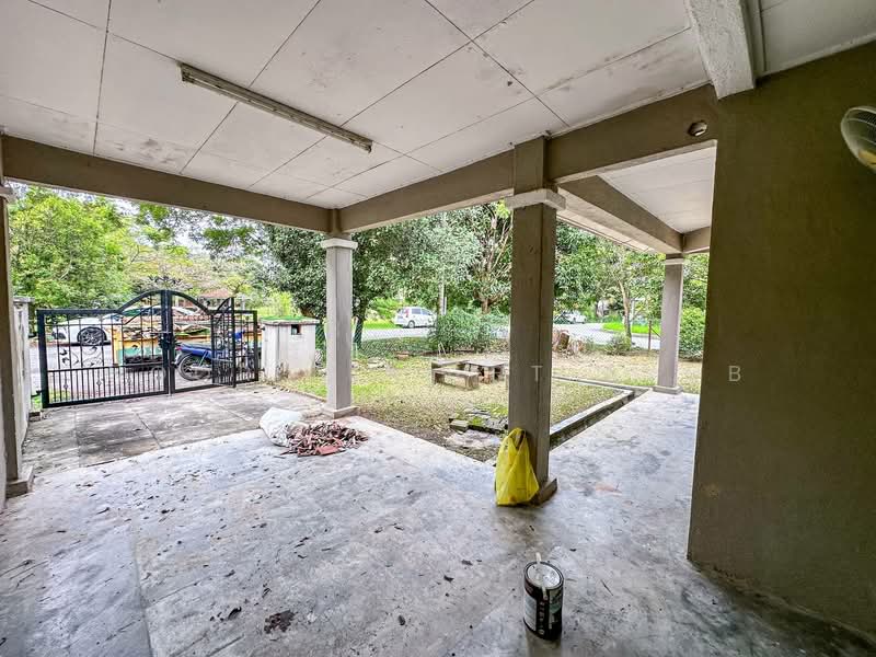 Rumah Teres 2 Tingkat untuk Dijual di Taman Lestari Putra (Seri Kembangan) - Noor Aini Bt Ayob - Exterior - PropertyGuru.com.my