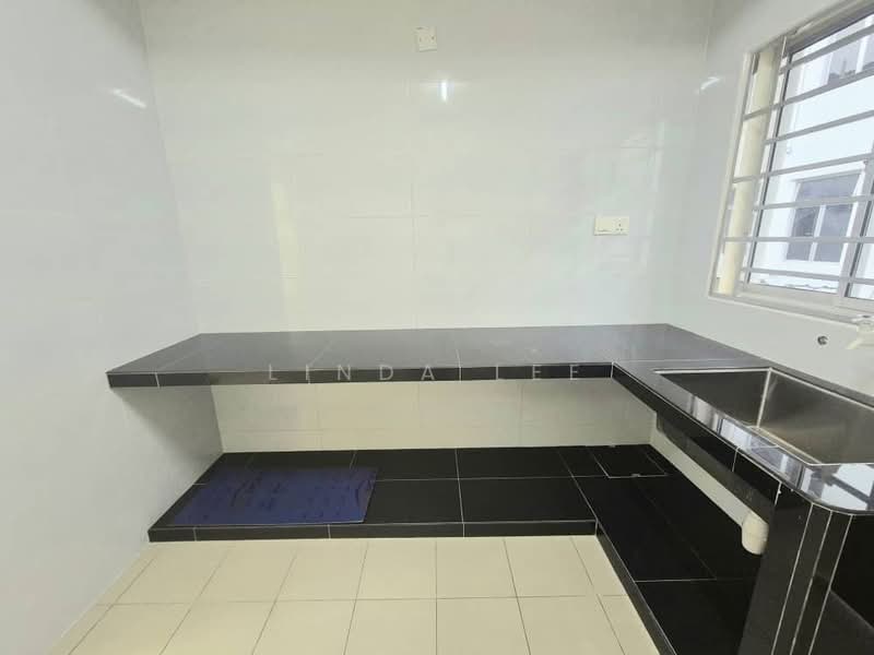 2-storey Terraced House for Rent in Skudai (Johor) - Linda Lee - Kitchen - PropertyGuru.com.my