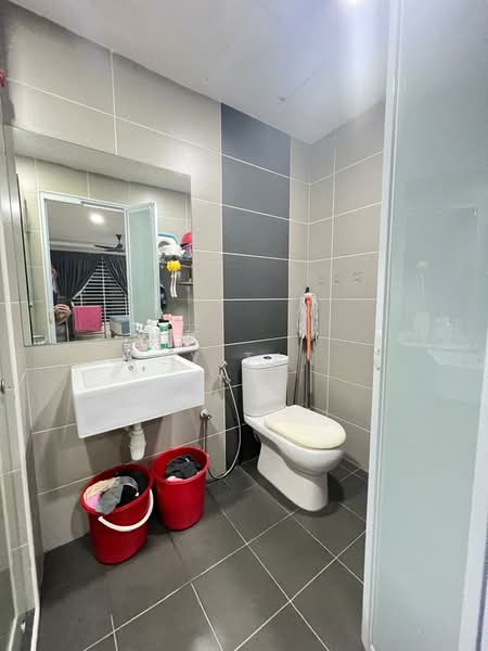 Servis Apartment untuk Dijual di The Garden Residences - SY Tan - Bathroom - PropertyGuru.com.my
