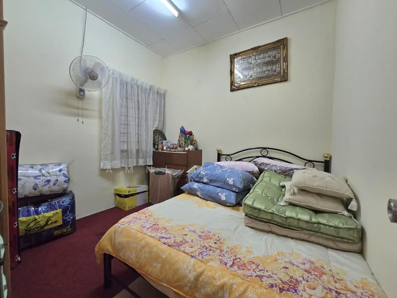 1-storey Terraced House for Sale in Rawang (Selangor) - Amni Manan - Bedroom - PropertyGuru.com.my